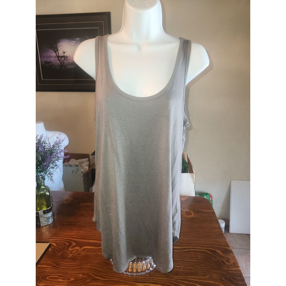 Old Navy Gray Flowy Tank Top Womens Size M Medium Swing Style Sleeveless Cami